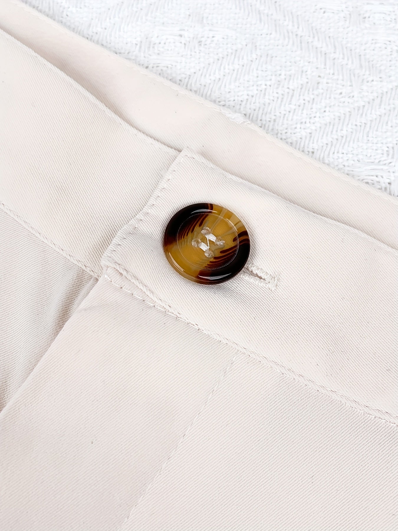 [Solid Color Casual Shorts] Stylish Solid Color Casual Shorts